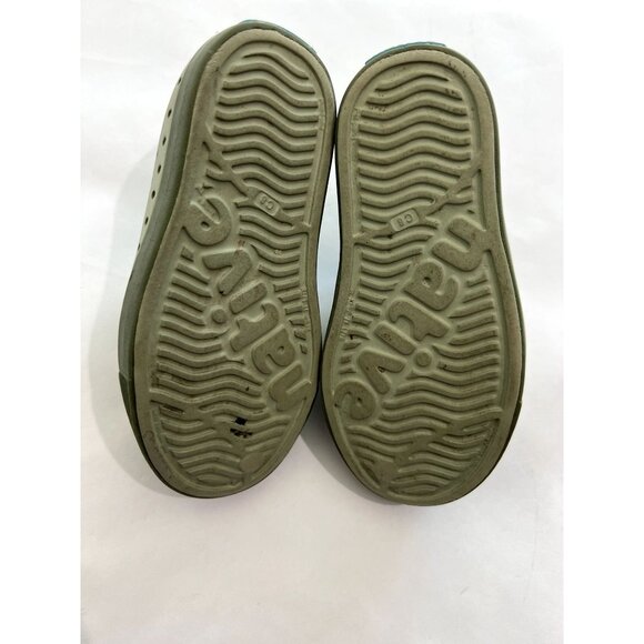 Native Jefferson Shoes in Green - Picture 4 of 5